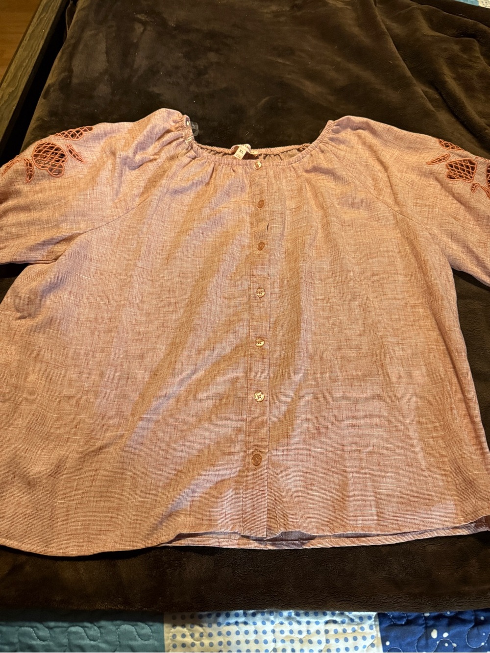 Button-Front Light Mauve Peasant Blouse with Eyelet Sleeves